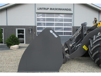 Wheel loader Volvo HØJTIPSKOVL NORJE 4,2 m3 265cm bred og vendbar bol: picture 1