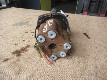 Cab and interior for Construction machinery Hitachi KH150-3 -: picture 2 Cab and interior for Construction machinery Hitachi KH150-3 -: picture 2