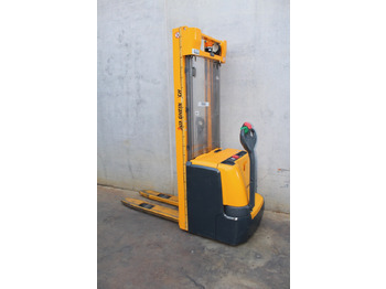 Stacker JUNGHEINRICH EJC