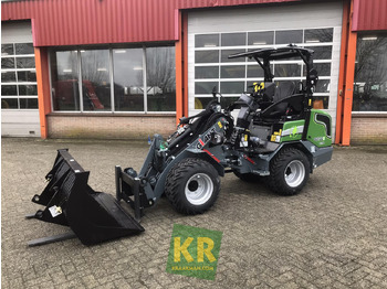 Compact loader GIANT