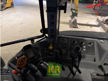 Farm tractor TM190 New Holland: picture 2