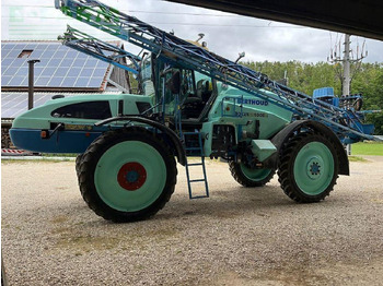 Trailed sprayer
