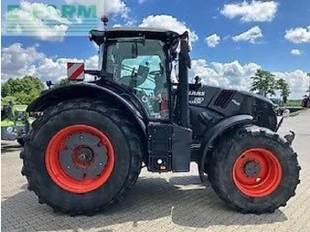 Farm tractor CLAAS Axion 810