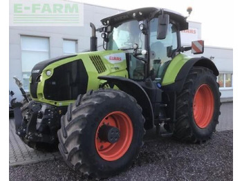 Farm tractor CLAAS Axion 870