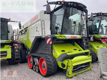 Combine harvester CLAAS Lexion
