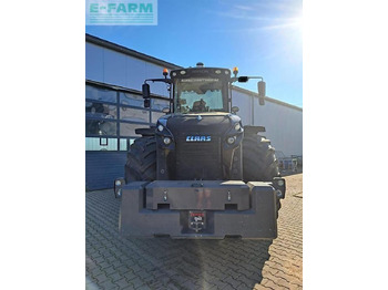 Farm tractor CLAAS Xerion 4000