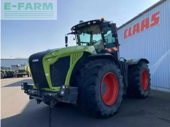 Farm tractor CLAAS Xerion 5000