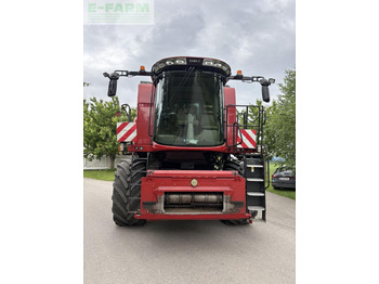 Combine harvester CASE IH Axial-Flow