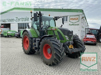 Farm tractor FENDT 722 Vario