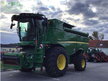Combine harvester JOHN DEERE S780
