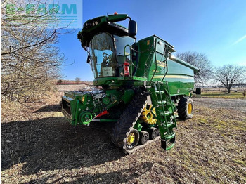 Combine harvester JOHN DEERE T670