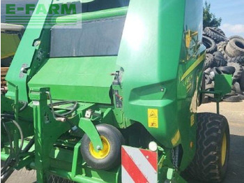 Square baler JOHN DEERE