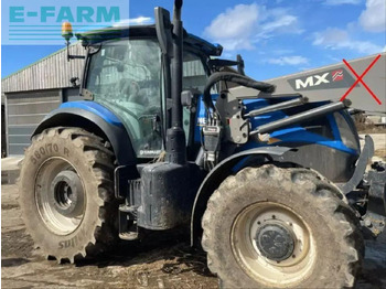 Farm tractor NEW HOLLAND T7