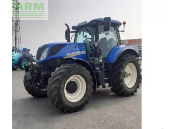 Farm tractor NEW HOLLAND T7