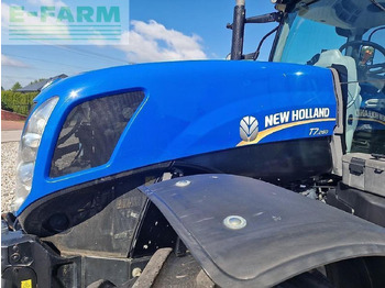 Farm tractor New Holland t7.260: picture 3