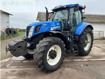 Farm tractor NEW HOLLAND T7.270