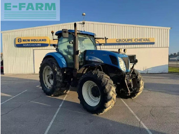 Farm tractor NEW HOLLAND T7000