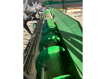 Combine harvester John Deere T670i mit 630X Schneidwerk: picture 3 Combine harvester John Deere T670i mit 630X Schneidwerk: picture 3