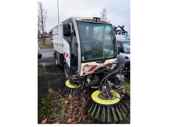 Road sweeper