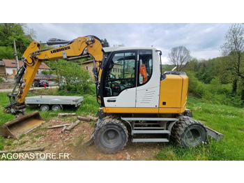 Excavator LIEBHERR A 912