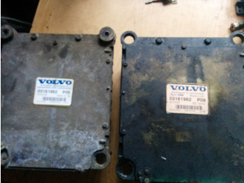 ECU Volvo B12m: picture 3 ECU Volvo B12m: picture 3