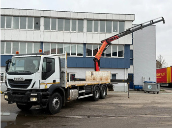Dropside/ Flatbed truck IVECO Trakker