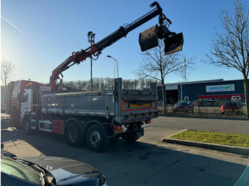 Tipper, Crane truck Volvo FM 330 6X2 - EURO 5 + ATLAS 126.3E A2 + REMOTE + LIFT/STEERING AXLE: picture 4 Tipper, Crane truck Volvo FM 330 6X2 - EURO 5 + ATLAS 126.3E A2 + REMOTE + LIFT/STEERING AXLE: picture 4