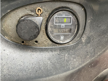 Pallet truck Linde L 14: picture 5