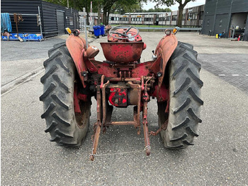 Farm tractor David Brown 950: picture 4 Farm tractor David Brown 950: picture 4