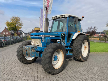 Farm tractor FORD