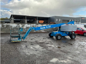 Aerial platform GENIE S45