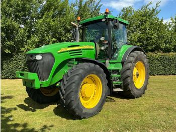 Farm tractor JOHN DEERE 7920