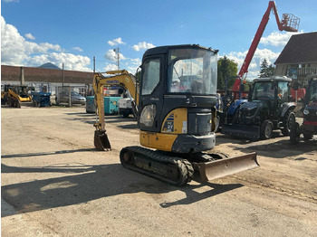 Mini excavator Komatsu PC 27 MR-2: picture 3