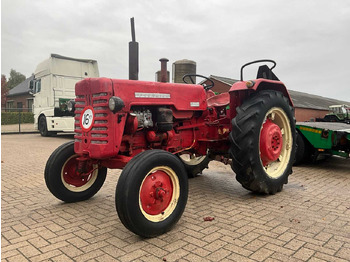 Farm tractor McCORMICK