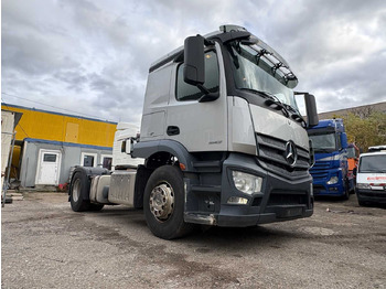 Truck MERCEDES-BENZ Actros 1843