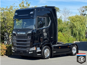 Tractor unit SCANIA S