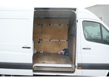 Leasing of Mercedes-Benz 213 CDI Sprinter 4x2, Klima, 3. Sitz, Holzausbau Mercedes-Benz 213 CDI Sprinter 4x2, Klima, 3. Sitz, Holzausbau: picture 3