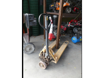 Pallet truck