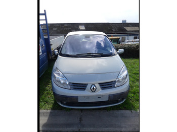 Car RENAULT
