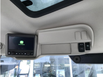 Farm tractor John Deere 6R 140: picture 4 Farm tractor John Deere 6R 140: picture 4