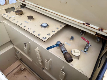 Shipping container Tolsma Kiwa IBC 1150 liter Dieseltank Milieutank: picture 3 Shipping container Tolsma Kiwa IBC 1150 liter Dieseltank Milieutank: picture 3