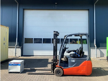 Electric forklift TOYOTA