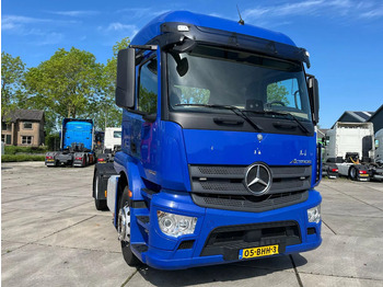 Tractor unit MERCEDES-BENZ Actros 1940