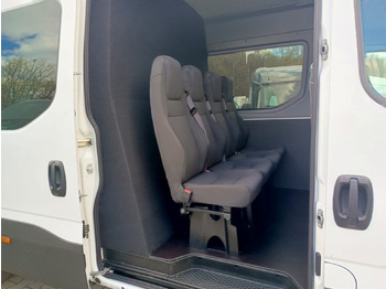 Passenger van IVECO Daily