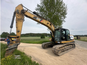 Crawler excavator CATERPILLAR 320D