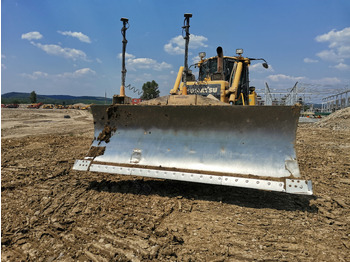 Bulldozer KOMATSU D65 PX 17: picture 2