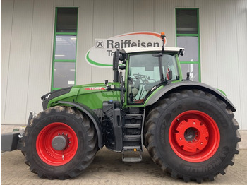 Farm tractor FENDT 1050 Vario