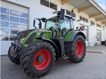 Farm tractor FENDT 718 Vario