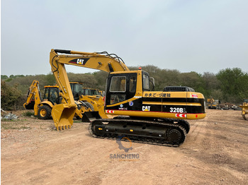 Crawler excavator CATERPILLAR 320BL: picture 2