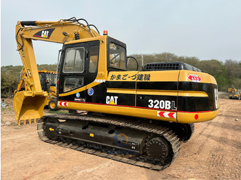 Crawler excavator CATERPILLAR 320BL: picture 3